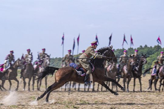 Bitwa pod Komarowem 2025 - zdjęcia z rekonstrukcji historycznej