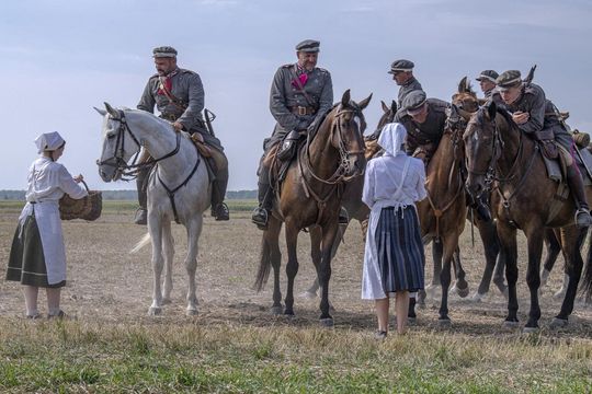 Bitwa pod Komarowem 2025 - zdjęcia z rekonstrukcji historycznej Bitwa pod Komarowem 2025 - zdjęcia z rekonstrukcji historycznej