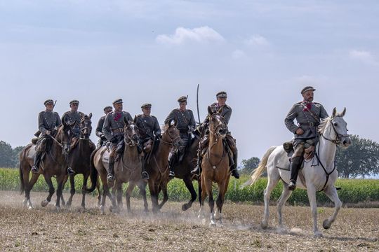 Bitwa pod Komarowem 2025 - zdjęcia z rekonstrukcji historycznej