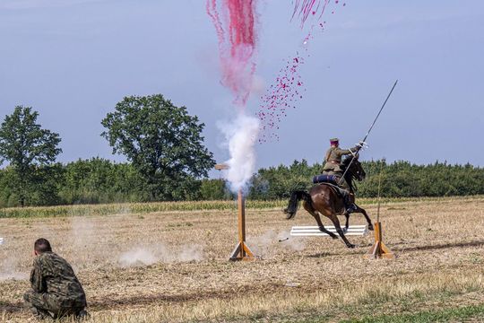 Bitwa pod Komarowem 2025 - zdjęcia z rekonstrukcji historycznej