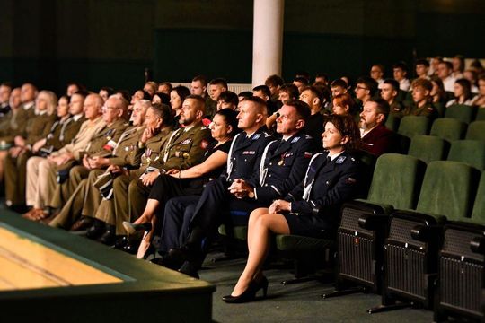 Inauguracja roku szkolnego w Łaszczowie i w zamojskich klasach mundurowych [ZDJĘCIA]