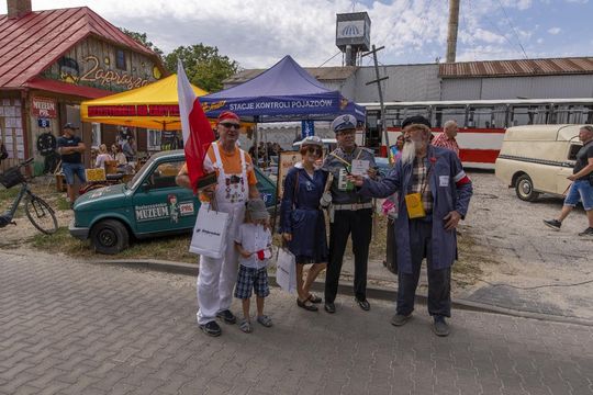 Zlot pojazdów PRL w Zamościu. Zobacz fotorelację