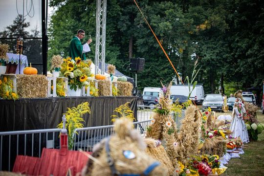 Dożynki gminno-parafialne w Zwierzyńcu [ZDJĘCIA]