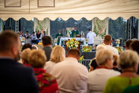 Dożynki gminno-parafialne w Zwierzyńcu [ZDJĘCIA]