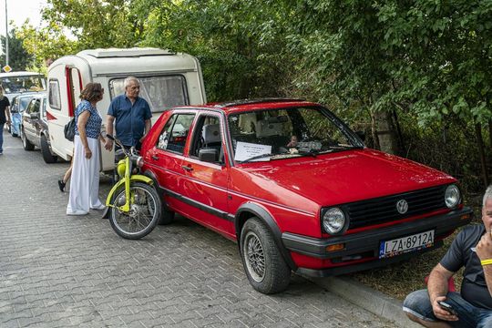 Zlot pojazdów PRL w Zamościu [ZDJĘCIA cz. 2]