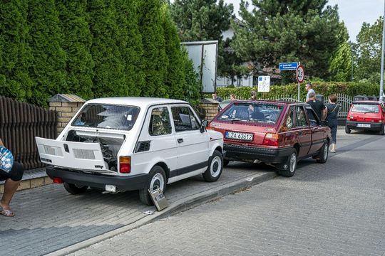 Zlot pojazdów PRL w Zamościu [ZDJĘCIA cz. 2]