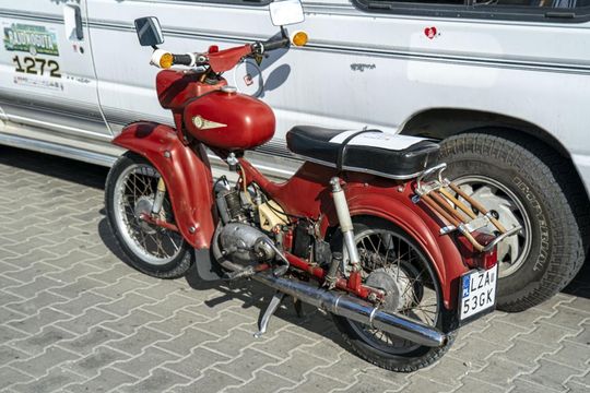 Zlot pojazdów PRL w Zamościu [ZDJĘCIA cz. 2]