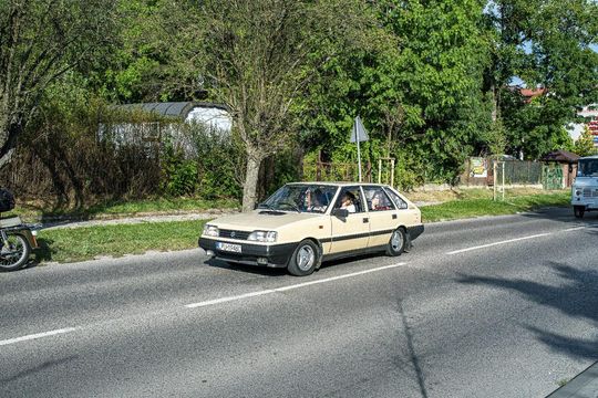 Zlot pojazdów PRL w Zamościu [ZDJĘCIA cz. 2]