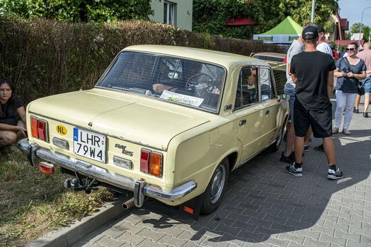 Zlot pojazdów PRL w Zamościu [ZDJĘCIA cz. 2]