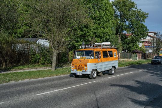 Zlot pojazdów PRL w Zamościu [ZDJĘCIA cz. 2]