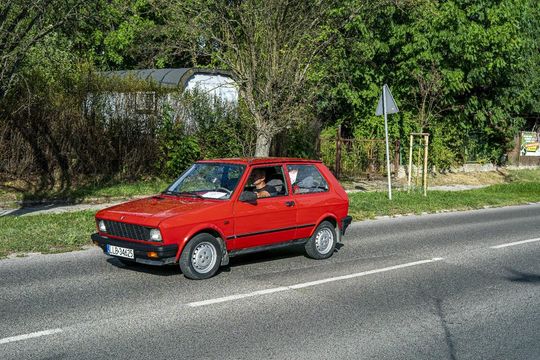 Zlot pojazdów PRL w Zamościu [ZDJĘCIA cz. 2]