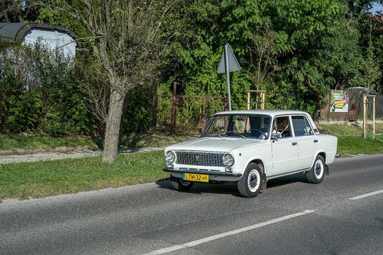 Zlot pojazdów PRL w Zamościu [ZDJĘCIA cz. 2]