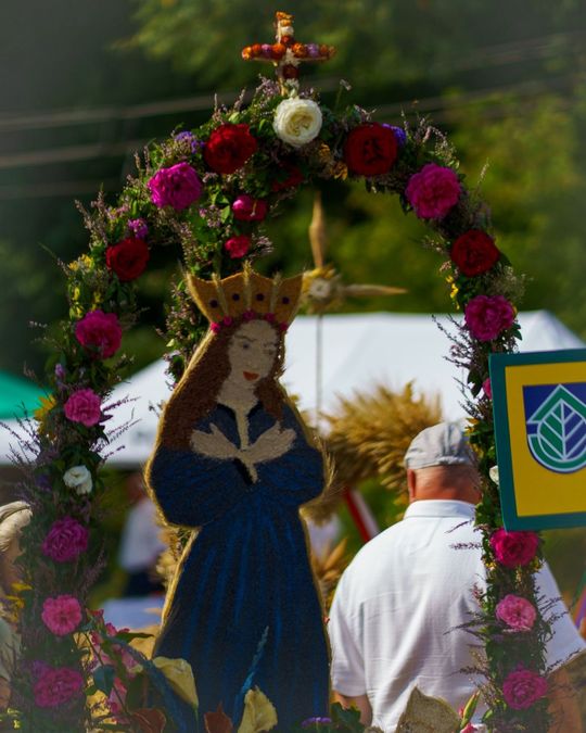 Dożynki powiatu tomaszowskiego w  Tyszowcach [ZDJĘCIA cz. 1]