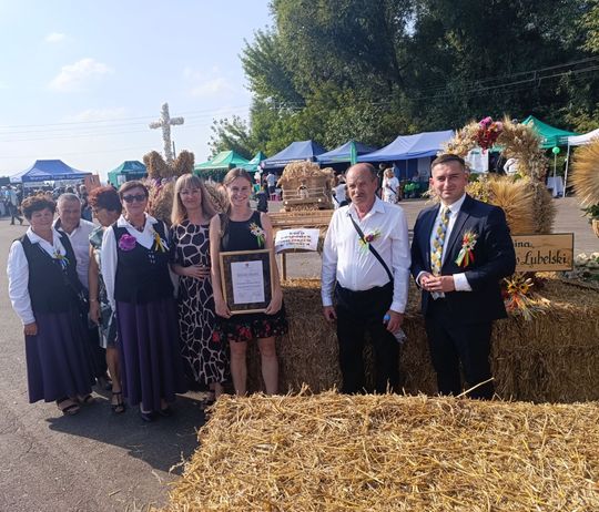 Dożynki powiatu tomaszowskiego w  Tyszowcach [ZDJĘCIA cz. 1]