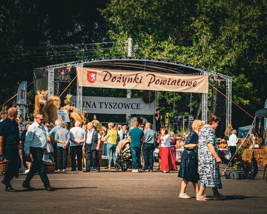 Dożynki powiatu tomaszowskiego w  Tyszowcach [ZDJĘCIA cz. 1]