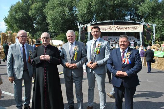 Dożynki powiatu tomaszowskiego w  Tyszowcach [ZDJĘCIA cz. 1]