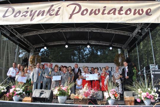 Dożynki powiatu tomaszowskiego w  Tyszowcach [ZDJĘCIA cz. 1]