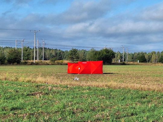 Gdzie spadły drony? W Czosnówce zlokalizowano pierwszy [ZDJĘCIA]