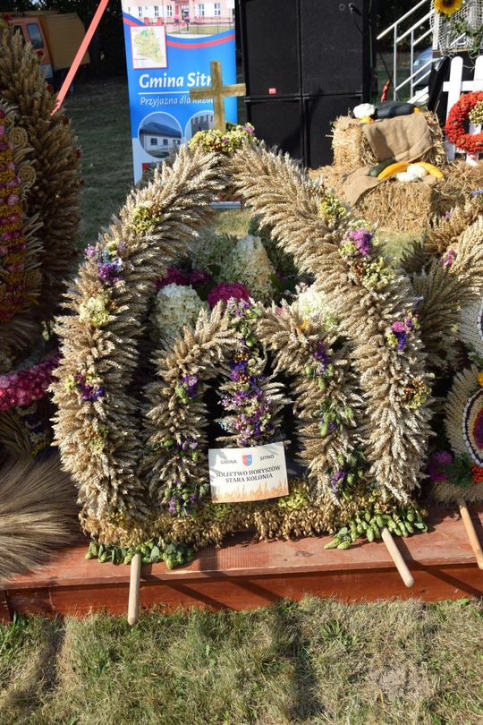 Dożynki powiatowe w Kornelówce [ZDJĘCIA]