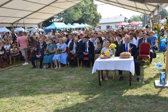 Dożynki powiatowe w Kornelówce [ZDJĘCIA]