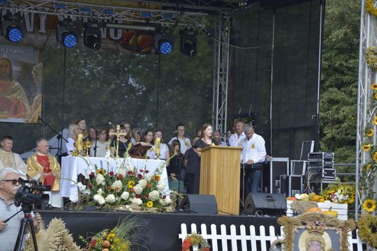 Dożynki powiatowe w Kornelówce [ZDJĘCIA]