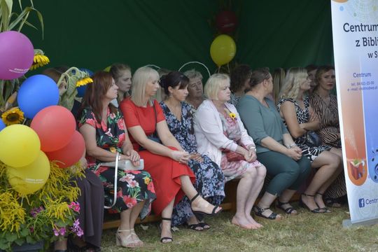 Dożynki powiatowe w Kornelówce [ZDJĘCIA]