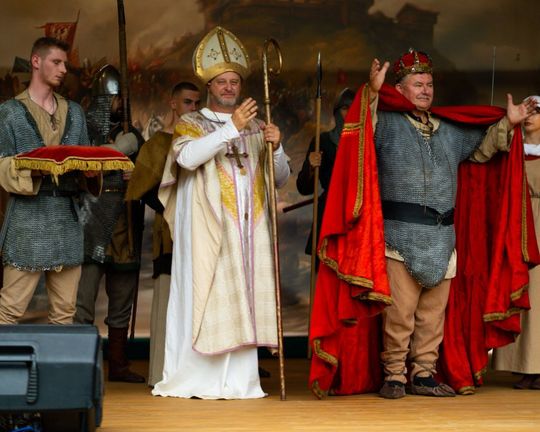 Tomaszów Lubelski: Koronacja Bolesława Chrobrego, spektakl i uczta [ZDJĘCIA]