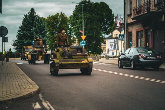 Tomaszów Lubelski: Wrześniowe Drogi. Przejazd pojazdów historycznych [ZDJĘCIA]