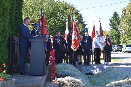 Gm. Hrubieszów: Mural to hołd dla bohaterskich sanitariuszek [ZDJĘCIA]