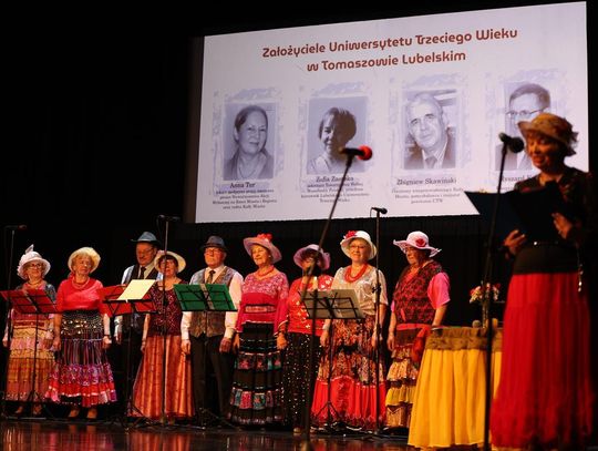 Jubileusz chóru Camerata i kabaretu Aluzja [ZDJĘCIA]