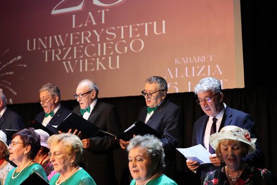 Jubileusz chóru Camerata i kabaretu Aluzja [ZDJĘCIA]