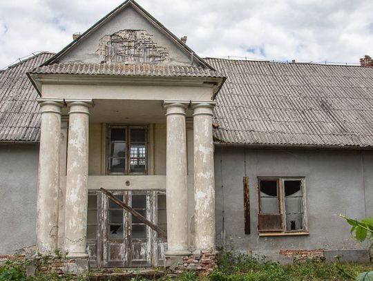 Gm. Tereszpol: Zabytkowy dworek w Panasówce