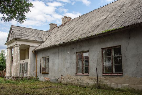 Gm. Tereszpol: Zabytkowy dworek w Panasówce