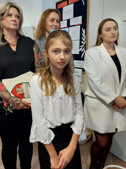 Nadanie imienia szkole w Tworyczowie [ZDJĘCIA cz. 1]