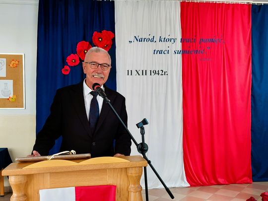 Nadanie imienia szkole w Tworyczowie [ZDJĘCIA cz. 1]