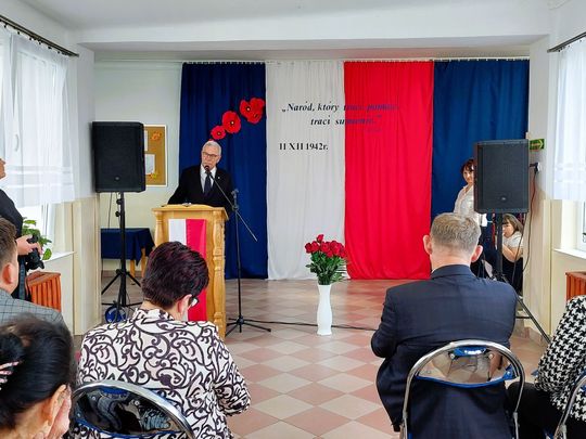 Nadanie imienia szkole w Tworyczowie [ZDJĘCIA cz. 1]