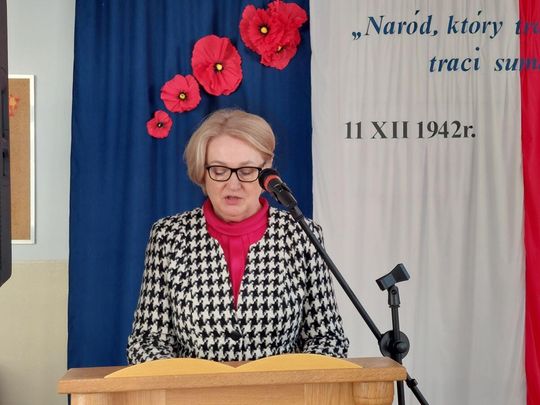 Nadanie imienia szkole w Tworyczowie [ZDJĘCIA cz. 1]