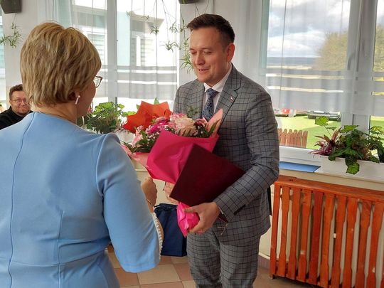 Nadanie imienia szkole w Tworyczowie [ZDJĘCIA cz. 1]