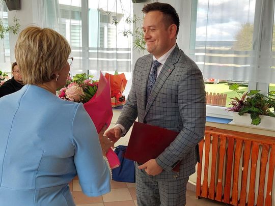 Nadanie imienia szkole w Tworyczowie [ZDJĘCIA cz. 1]