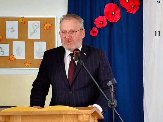 Nadanie imienia szkole w Tworyczowie [ZDJĘCIA cz. 1]