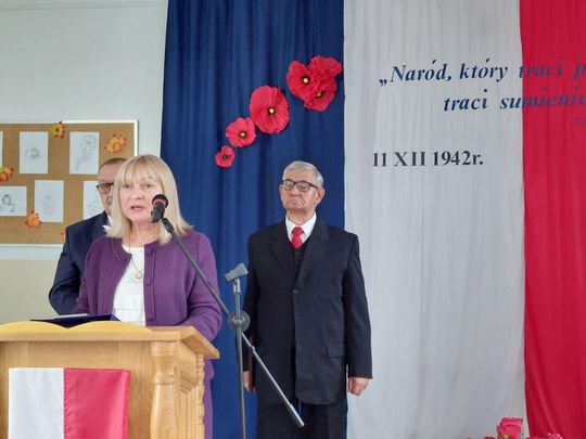 Nadanie imienia szkole w Tworyczowie [ZDJĘCIA cz. 1]