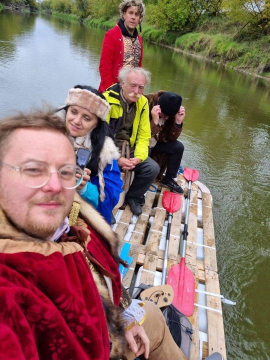 Płynęli po Bugu tratwą, a jakby chodzili po rzece [ZDJĘCIA]
