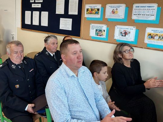 Nadanie imienia szkole w Tworyczowie [ZDJĘCIA cz. 1]