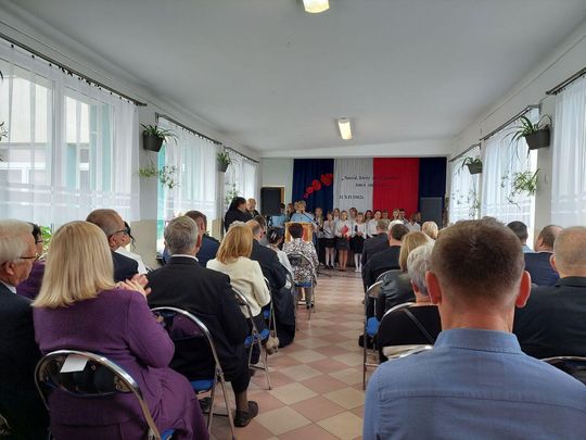 Nadanie imienia szkole w Tworyczowie [ZDJĘCIA cz. 1]