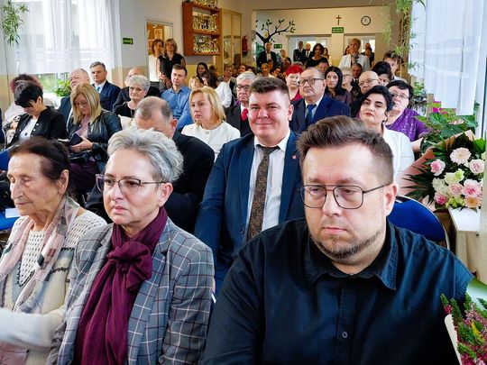 Nadanie imienia szkole w Tworyczowie [ZDJĘCIA cz. 1]