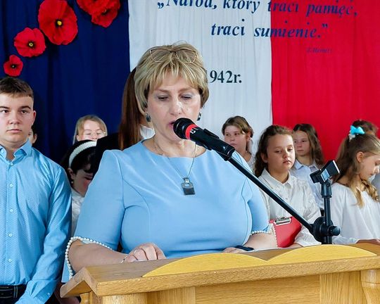 Nadanie imienia szkole w Tworyczowie [ZDJĘCIA cz. 1]