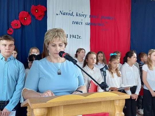 Nadanie imienia szkole w Tworyczowie [ZDJĘCIA cz. 1]