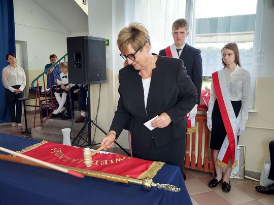 Nadanie imienia szkole w Tworyczowie [ZDJĘCIA cz. 1]