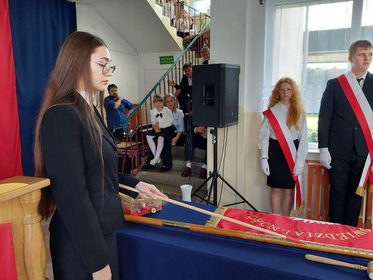 Nadanie imienia szkole w Tworyczowie [ZDJĘCIA cz. 1]