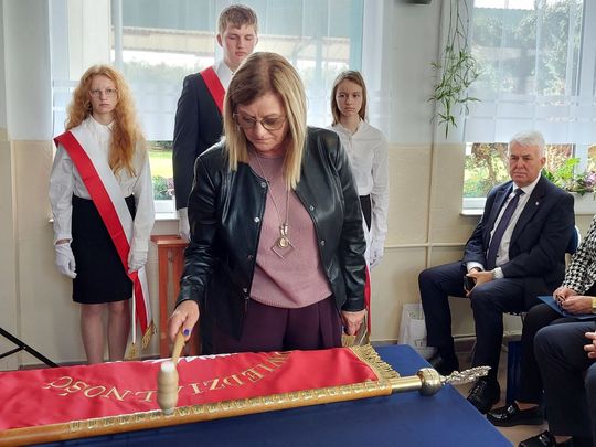 Nadanie imienia szkole w Tworyczowie [ZDJĘCIA cz. 1]